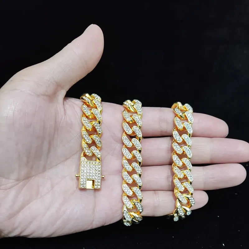 Men Women Hip Hop Bite Lip Shape Pendant Necklace with 13mm Crystal Cuban Chain Iced Out Bling HipHop Necklaces Fashion Jewelry