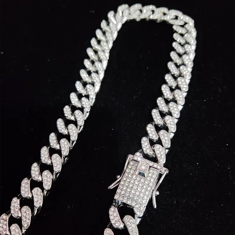 Men Women Hip Hop Bite Lip Shape Pendant Necklace with 13mm Crystal Cuban Chain Iced Out Bling HipHop Necklaces Fashion Jewelry