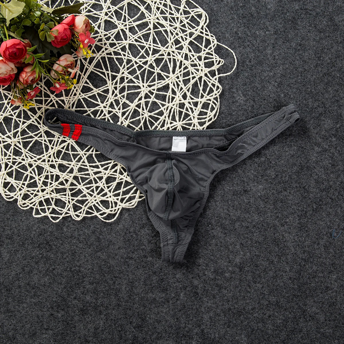 Men's Bikini G-strings Lingerie Underwear Smooth Briefs Tangas Thongs Underpants Men Low Waist Panties
