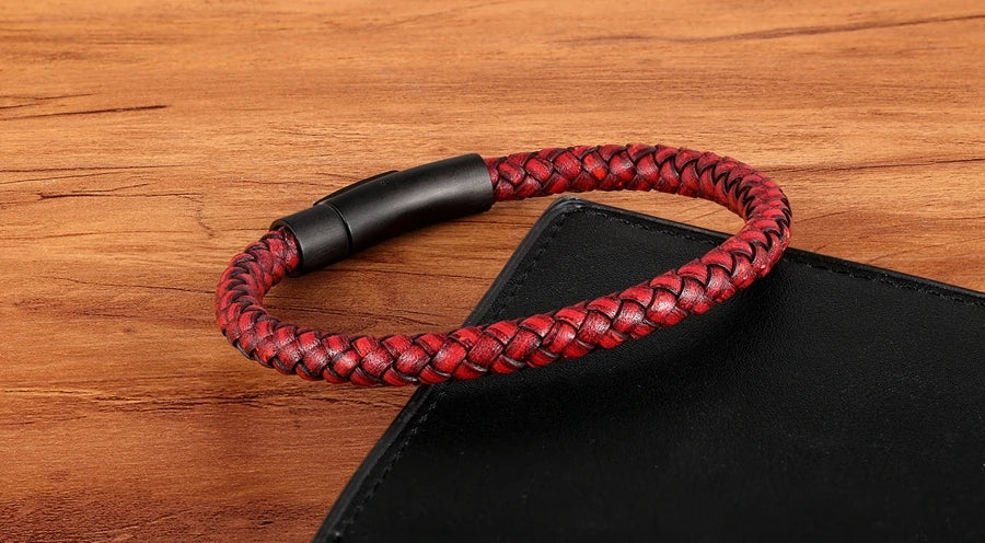 XQNI New Classic Style Men Leather Bracelet Simple Black Stainless Steel Button Neutral Accessories Hand-woven Jewelry Gifts