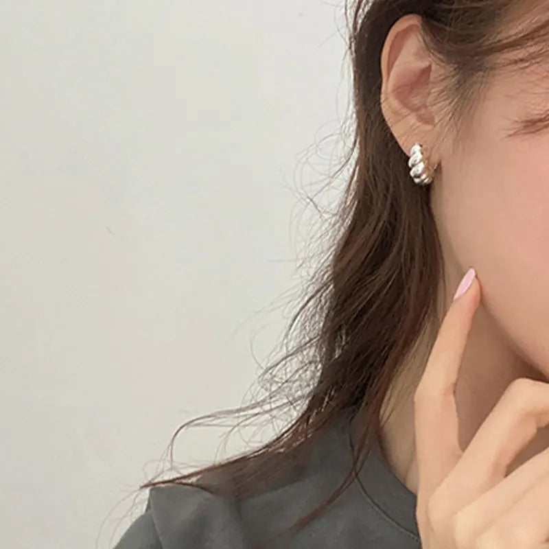 XIYANIKE Silver Color  2021 New Arrival INS Twist Gold Silver Stud Earrings Fashion Temperament Party Jewelry Accessories