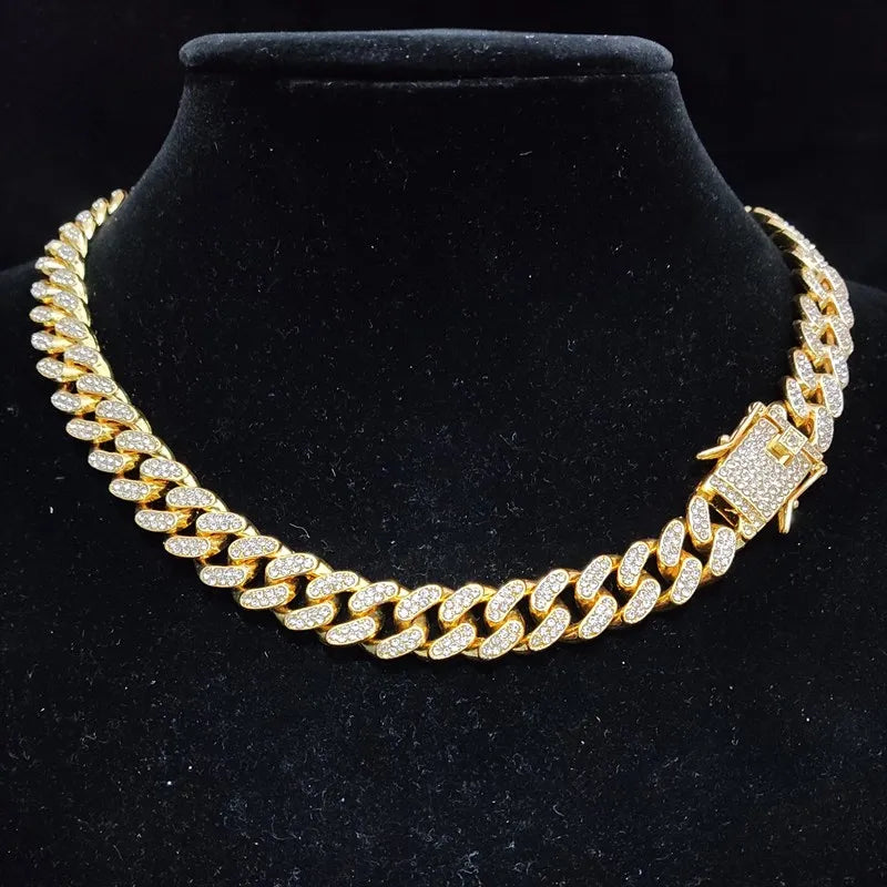 Men Women Hip Hop Bite Lip Shape Pendant Necklace with 13mm Crystal Cuban Chain Iced Out Bling HipHop Necklaces Fashion Jewelry