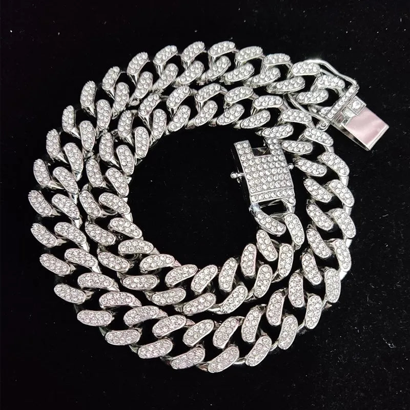 Men Women Hip Hop Bite Lip Shape Pendant Necklace with 13mm Crystal Cuban Chain Iced Out Bling HipHop Necklaces Fashion Jewelry