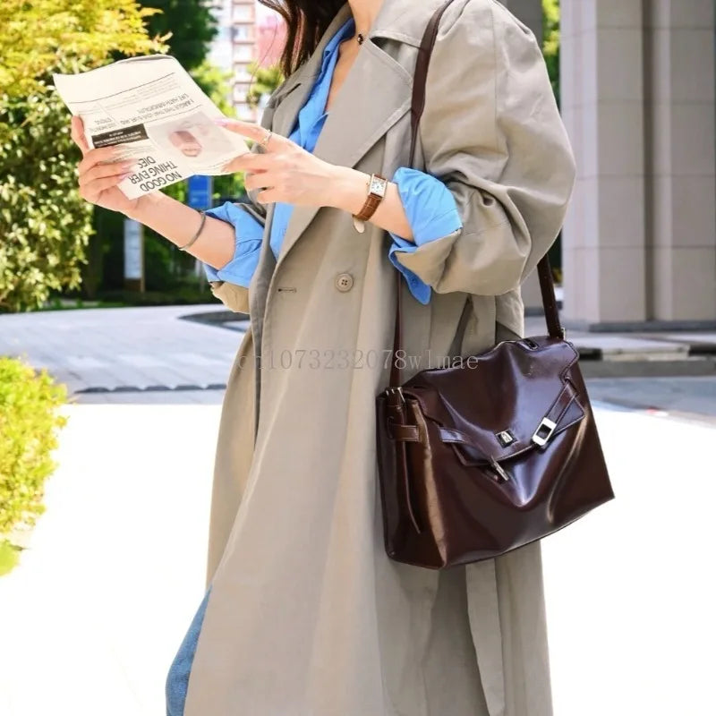 New Luxury Designer Shoulder Bags for Women Fashion Casual Large Capacity Handbag Armpit Bag Soft Pu Leather Tote Commute Bag