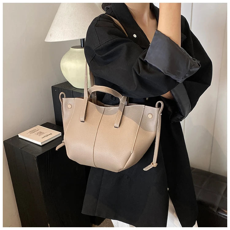 High Quality PU Tote Bags Fashion Solid Hasp Simple Versatile Sense of Luxury Shoulder and Handbags for Women 2024 New Style