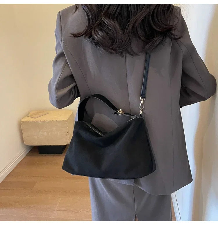 New Solid Color PU Zipper Women's Bag Suede Large Capacity Women's Shoulder Bag Fashion Versatile Casual Dual Purpose Handbag