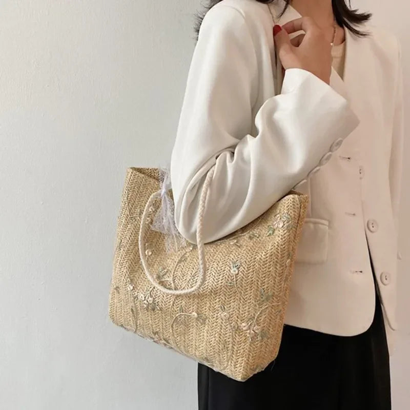 Fashion Woven Handbag Women Straw All-Match Female Tote Bag 2023 Portable Bucket Bag Luxury Designer Handbags Summer Picnic Bags