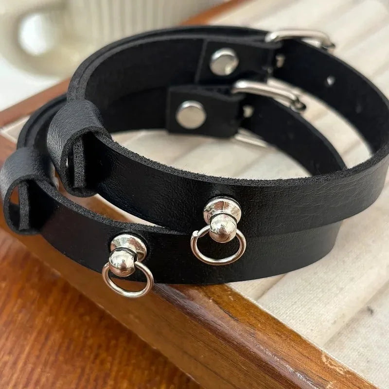 2pcs Ankle Belts Anklet Black O-Ring Ankle Punk Leather Necklace Feather Anklet Men Women Alloy Pendant Accessories Y2K Bracelet