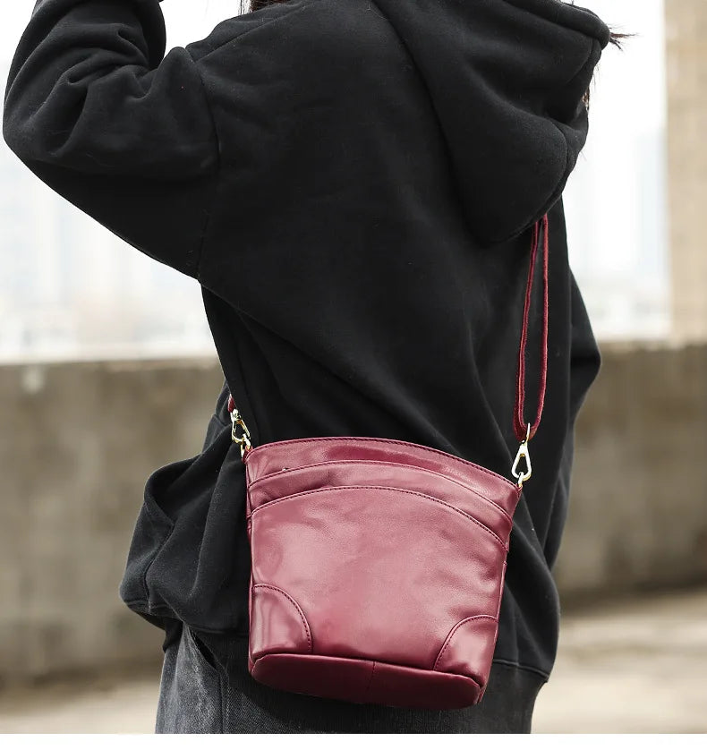 Genuine Leather Women Messenger Bags Cow Leather Crossbody Shoulder Bag Small Female Handbags Capacity Phone Bag for Girls