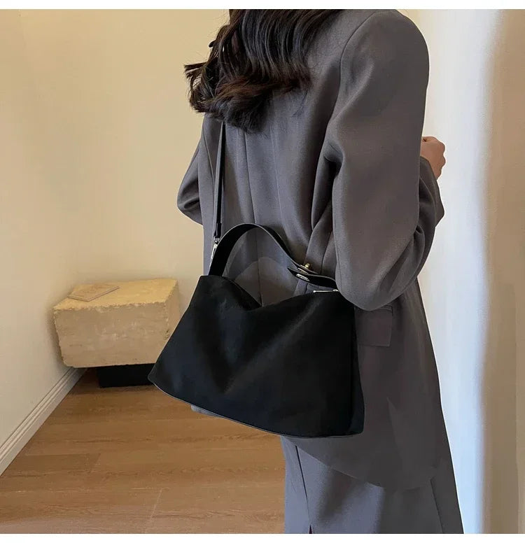 New Solid Color PU Zipper Women's Bag Suede Large Capacity Women's Shoulder Bag Fashion Versatile Casual Dual Purpose Handbag