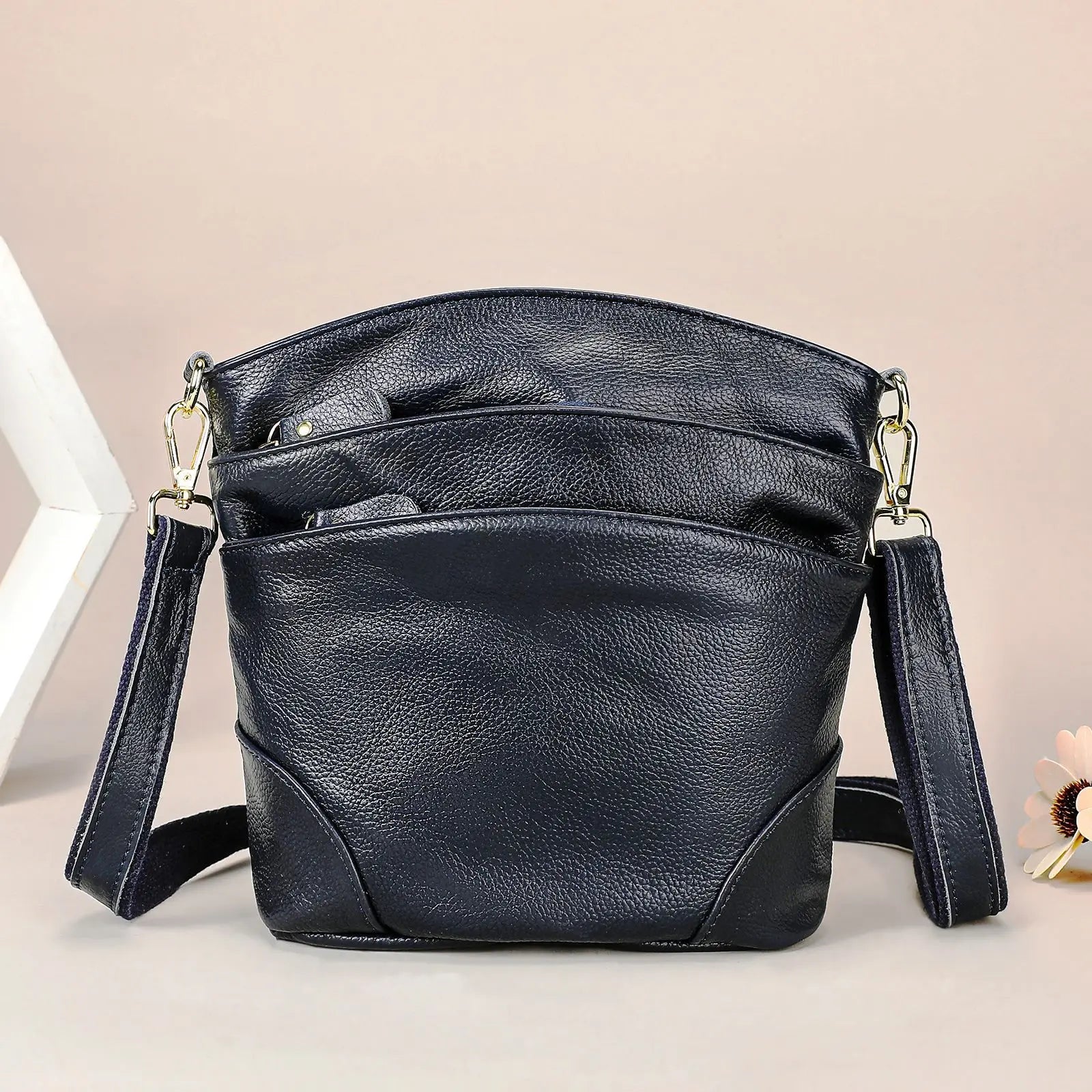Genuine Leather Women Messenger Bags Cow Leather Crossbody Shoulder Bag Small Female Handbags Capacity Phone Bag for Girls