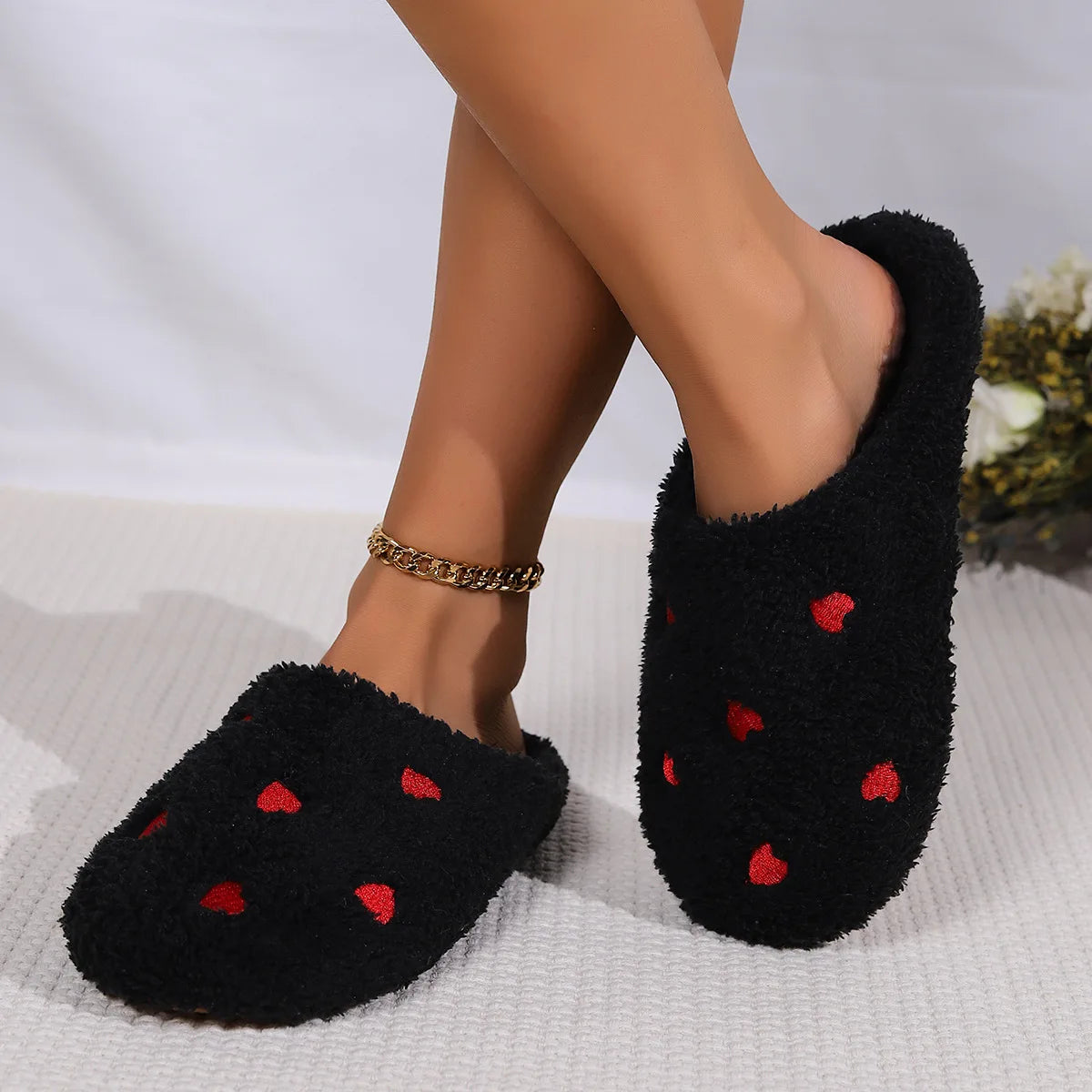 Winter Women's Heart-Shaped Slippers Love Mute Soft Sole Shoes Indoor Comfortable Cute Silent Carpet Light Living Room