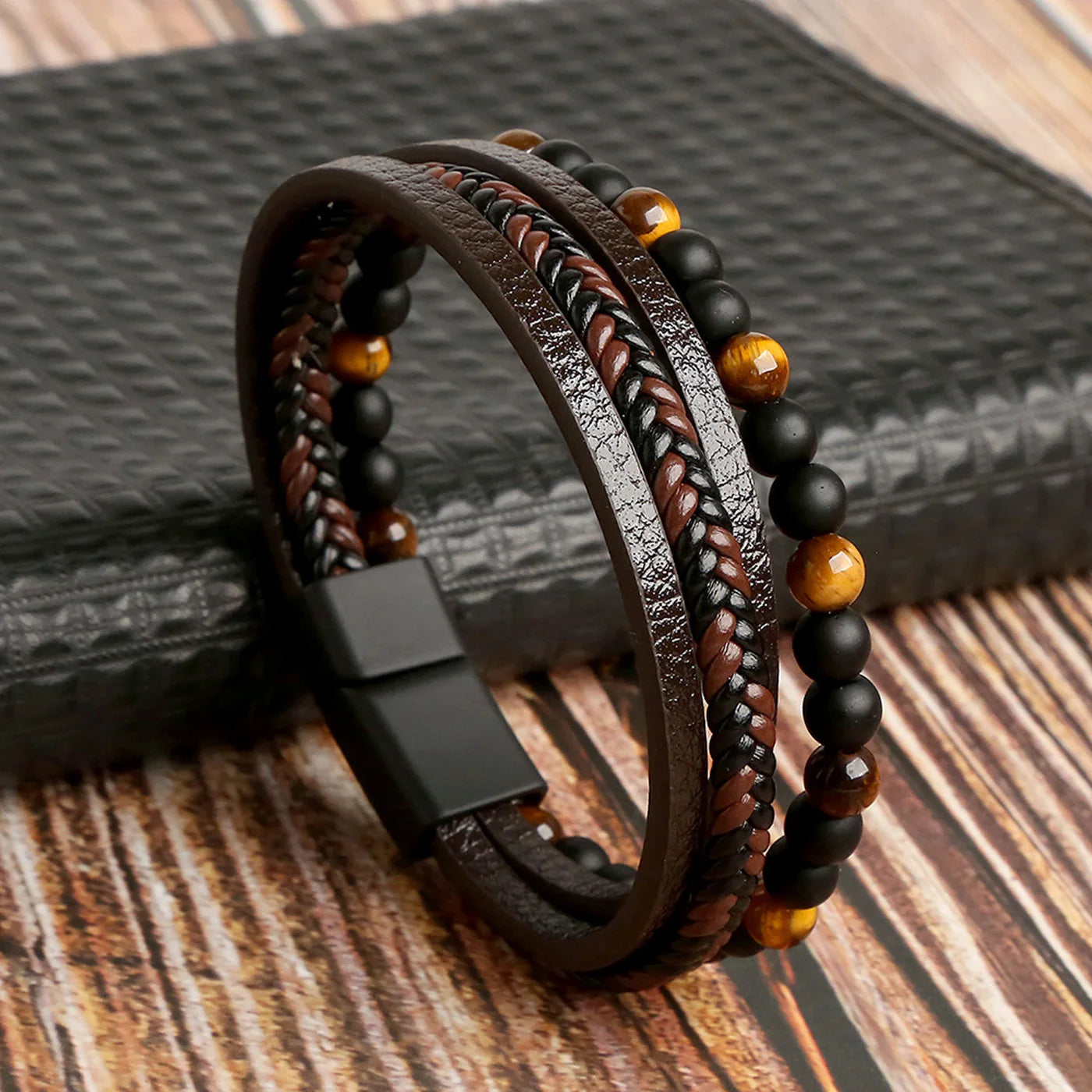 1PC Trendy Men's Accessories Alloy Magnetic Buckle Multi layer Retro Leather Rope Braided Bracelet Bracelet Fashion Dressing