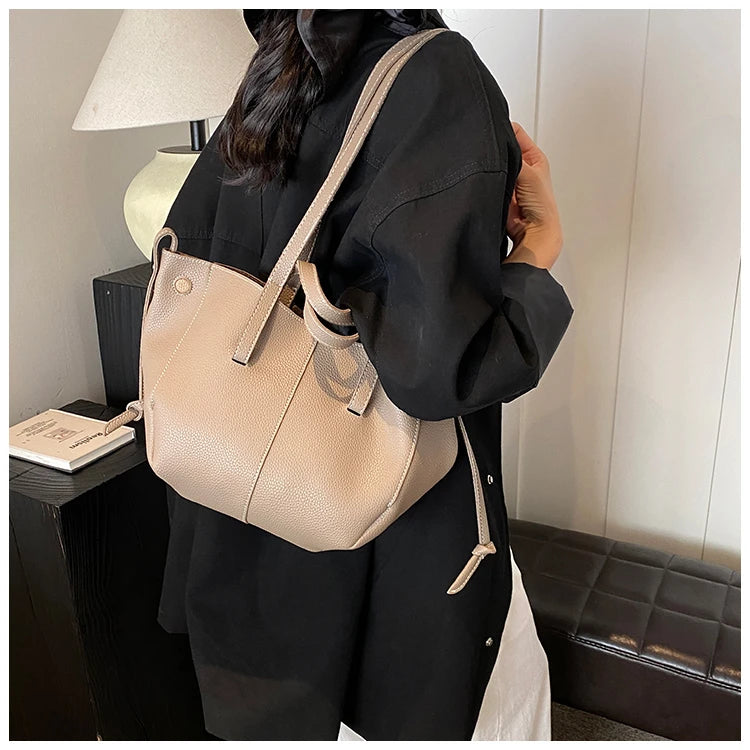 High Quality PU Tote Bags Fashion Solid Hasp Simple Versatile Sense of Luxury Shoulder and Handbags for Women 2024 New Style