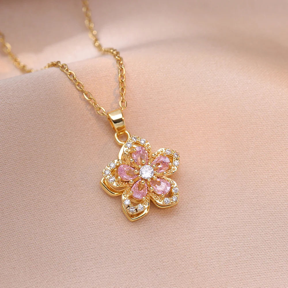 Shiny Zircon Romantic Flower Pendant Necklace For Women Gold Plated Rotatable Flowers Choker Girls Wedding Party Luxury Jewelry