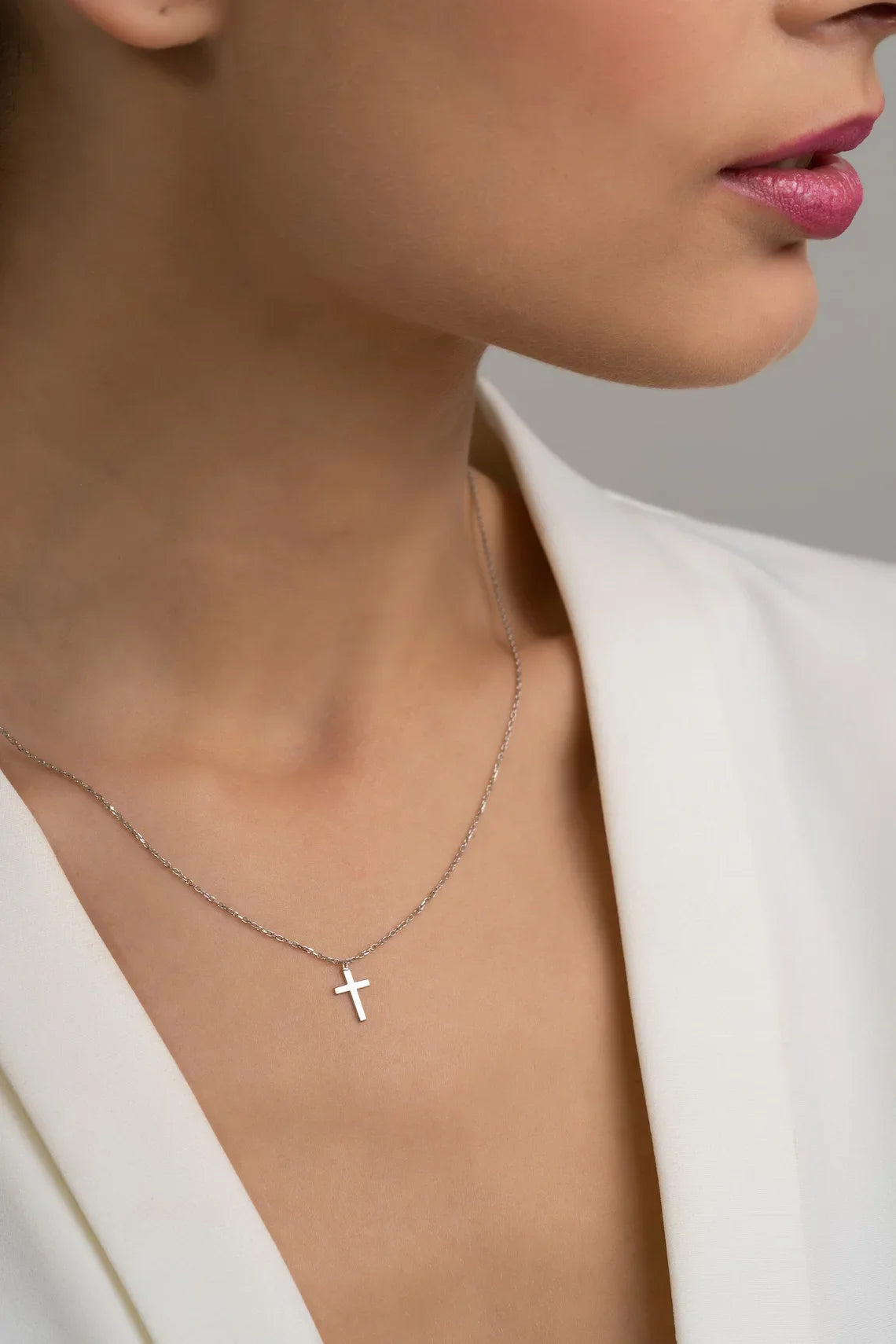 Stainless Steel Cross Necklac Gold Silver Color Necklace for Women Men Exquisite Chain  Necklaces Jewelry Birthday Present