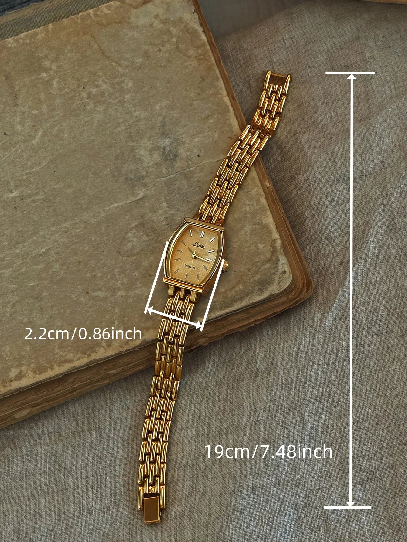 1Pc New French Retro Gold Small Dial Ladies Watch, Fashionable and Simple Waterproof, Luxurious and Elegant, Small Barrel-Shaped Ladies Quartz Watch, Suitable for Daily Wear, Dinners, and Other Occasions to Embellish the Wris