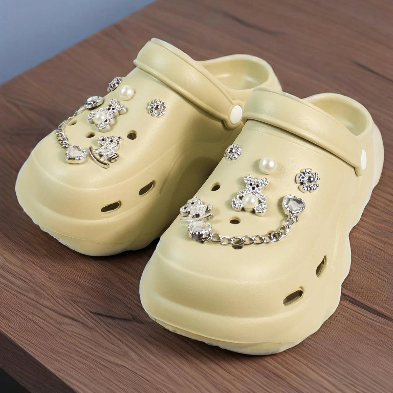 Women's DIY Silver Butterfly-Knot Clogs - Multi-Season Fashion Garden Shoes