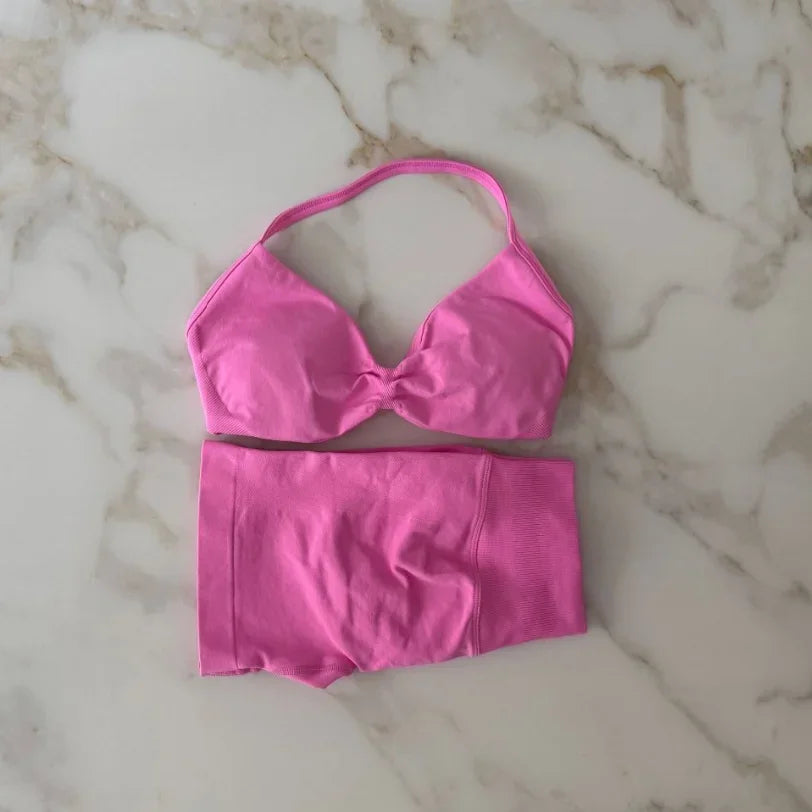 Seamless Sportswear Workout Set Women Two Piece Strappy Yoga Bra Top Scrunch Shorts Gym Clothes