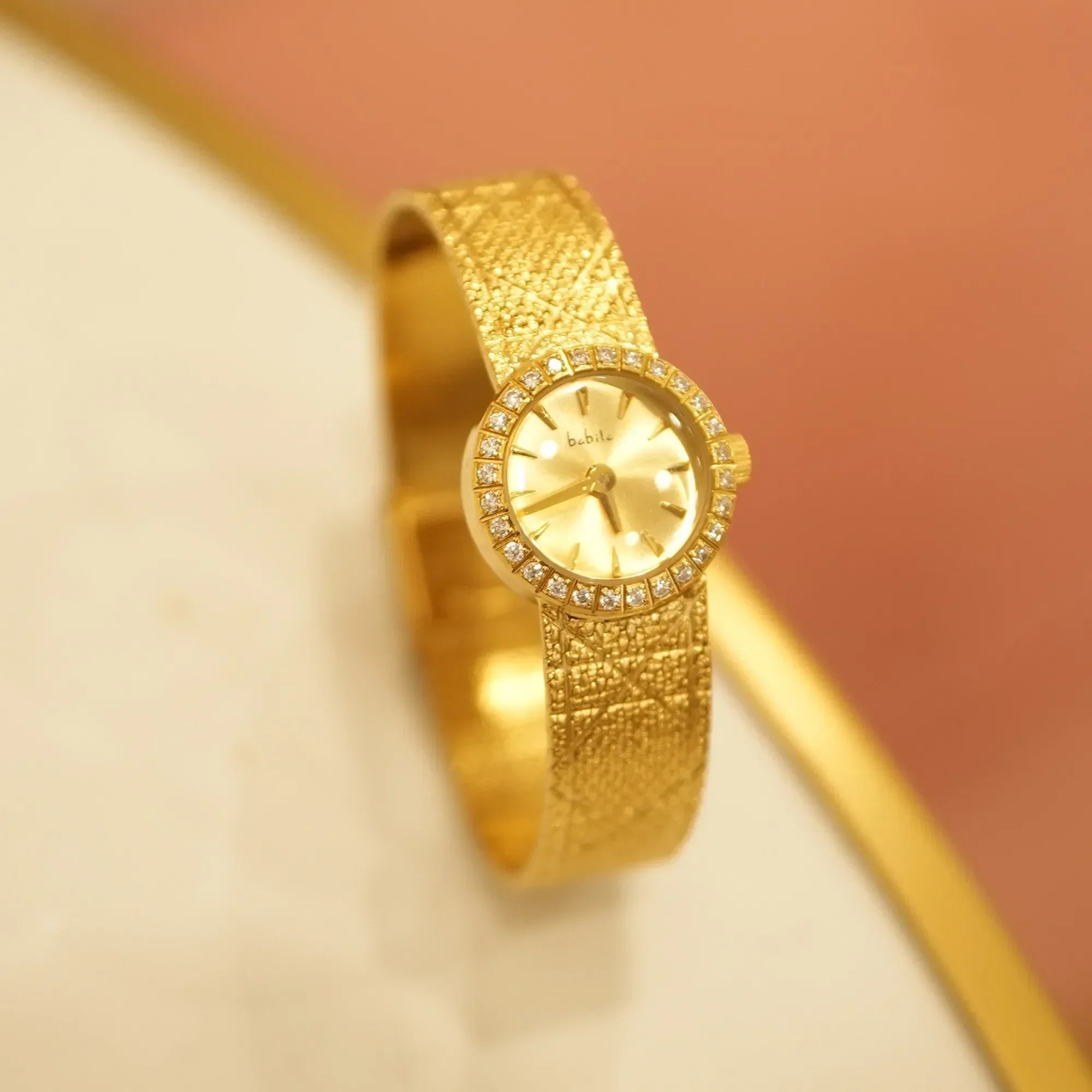 Vintage Small  Dial  Women's Wistwatch Diamond Retro Luxury Elegant  Gifts for Women Brass Band 24K Gold Plated High Quality