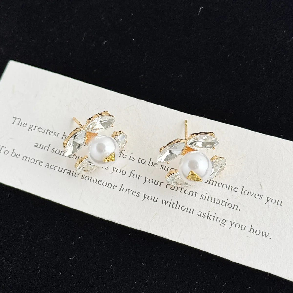 2025 New French Light Luxury Exquisite Temperament Earrings Zircon Pearl Stud Earrings Silver Needle High-end Versatile Earrings