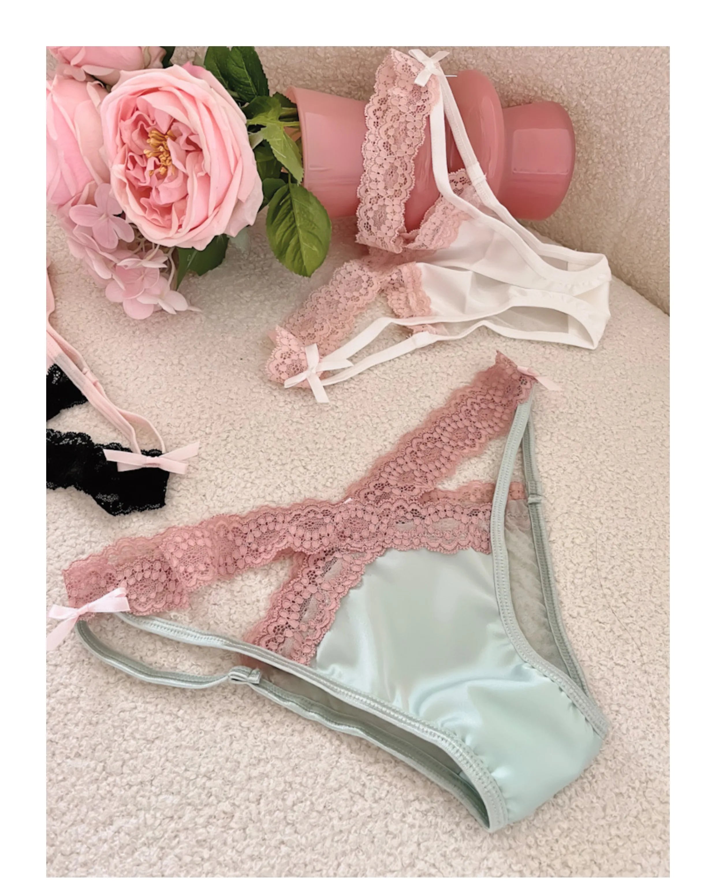 Cross Belt Lace Transparent Sexy Women's Underpants Low Waist Mesh Hollowed Bow Panties Cotton Crotch Breathable Briefs Lingerie