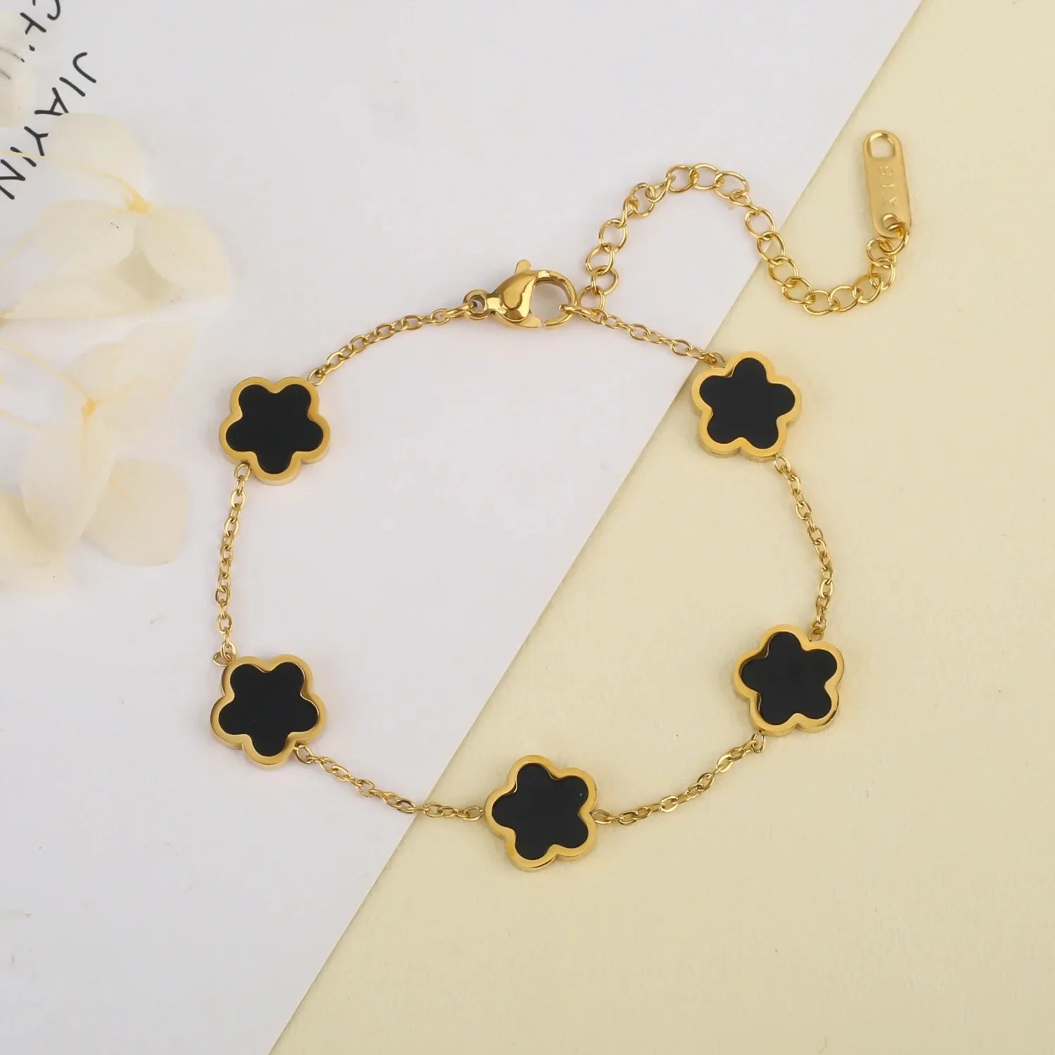 Hot Sale Stainless Steel Plum Blossom Gold Plated Bracelet High Quality Five Leaf Flower Jewelry Simple For Woman Gift Clover