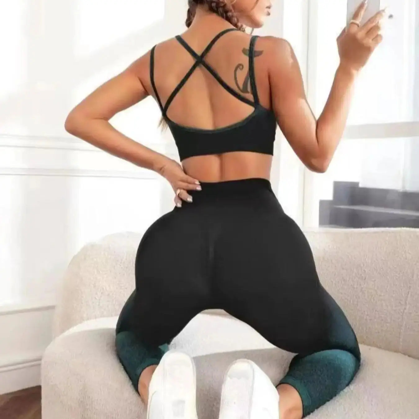 Design high elastic seamless new craft hanging dye yoga suit bra with chest pad trousers yoga suit