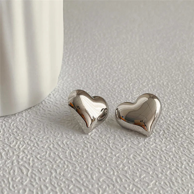 Gold Color Smooth Surface Love Heart Shaped Stud Earrings Women Minimalist Fashion Girl Wedding Bridal Jewelry