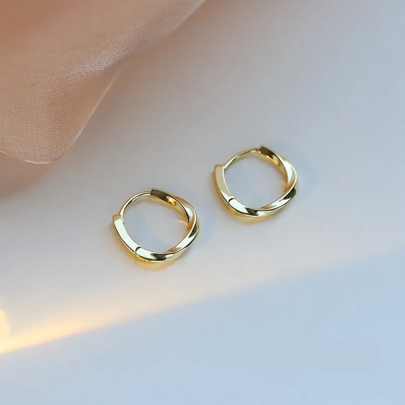 Dainty Tiny Layered Gold Plated Copper Metal Paved CZ Huggie Hoop Earrings for Women Girls Luxury Elegant Catilage Hoops Jewelry