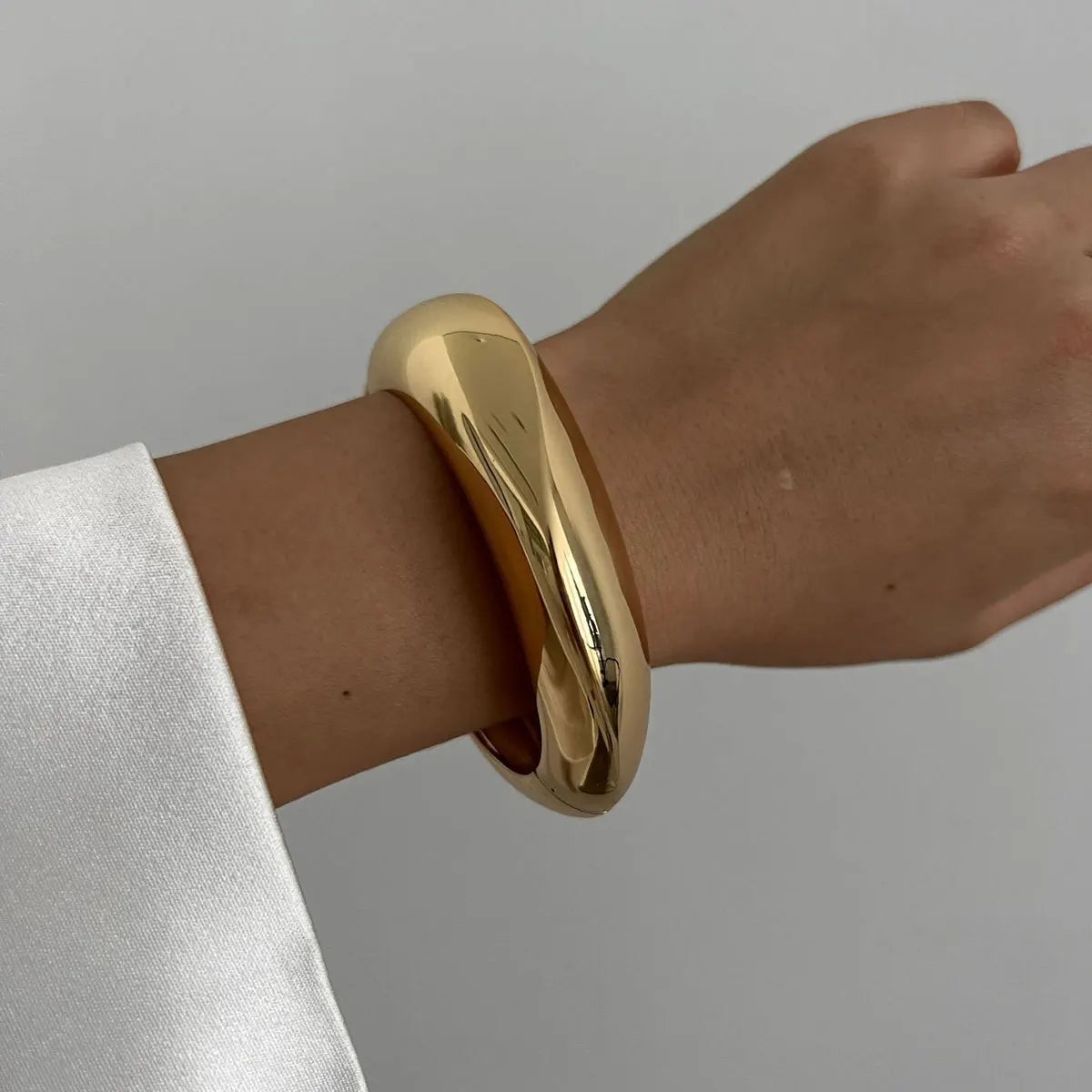 KMVEXO Hiphop Exaggerated Wide Cuff Bangle Manchette Vintage Punk Irregular Glossy Gold Color Bracelet Bangles Women Men Jewelry