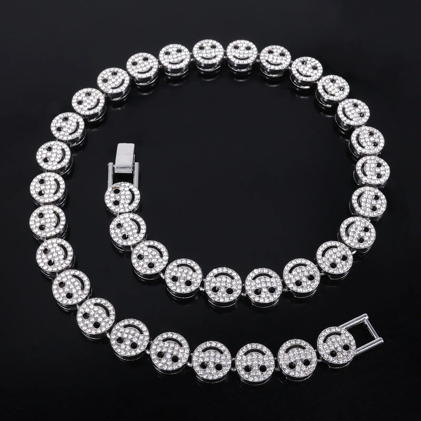 Fashionable Exquisite Smiling Face Decoration Necklace Bracelet Suit Suitable For Summer Travel And Fashionable Jewelry
