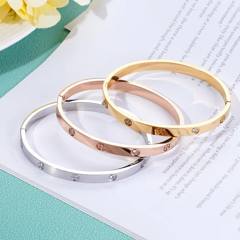 Fashion stainless steel cross pattern bracelet, luxurious trendy and simple design Bracelet men and women Couple jewelry gift