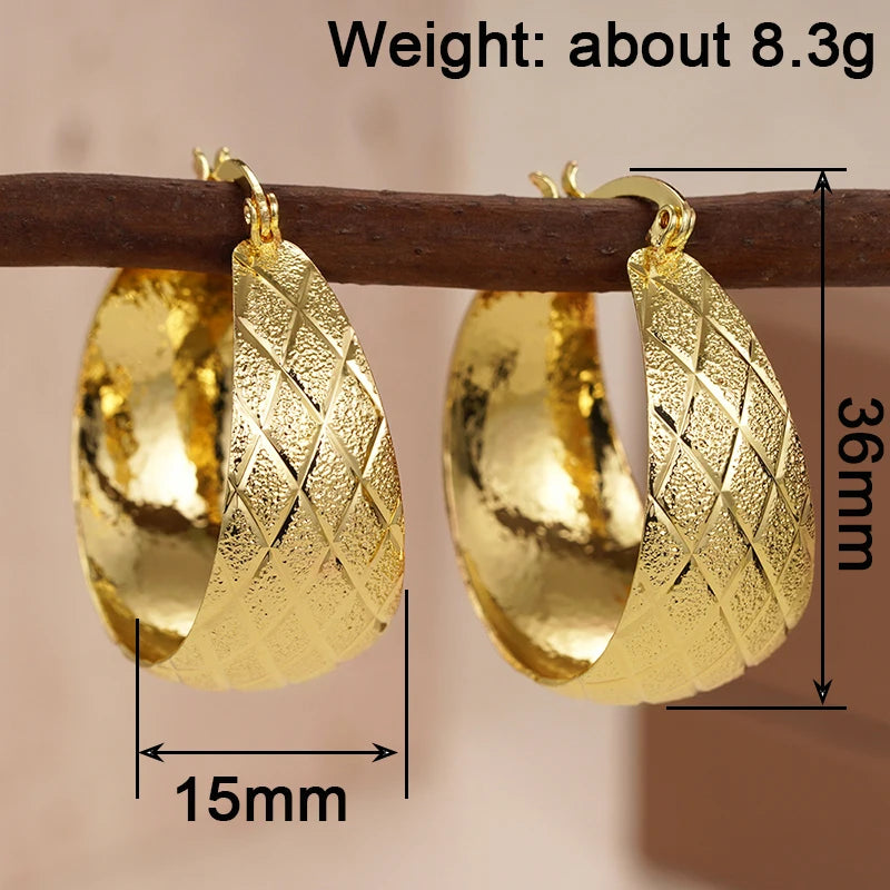 Huitan Luxury Noble Hoop Earrings with Simple Pattern Delicate Graceful Ear Accessories Fashion Charming Chic Jewelry for Party