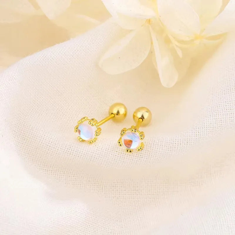 New Fashion Heart Stud Earrings for Women Hypoallergenic Screw Cartilage Helix Earring Girls Piercing Accessories Jewelry Gifts