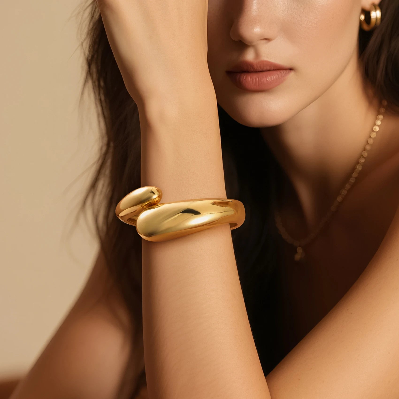 FTCY Chunky Gold Bangles Bracelets for Women Gold Color Charm Waterdrop Spiral Oval Bangle Bracelets Trendy Elegant Jewelry Gift