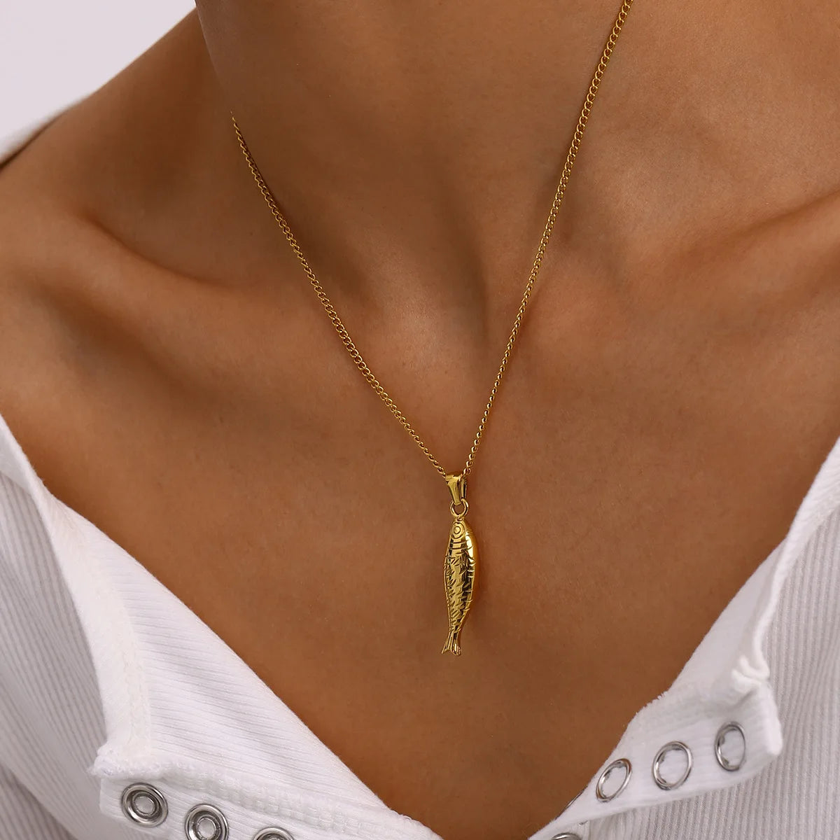 1/2pcs/Lot Cute Stainless Steel Gold Plated Small Fish Pendant Necklace for Women New Waterproof Beach Party Jewelry Summer Gift
