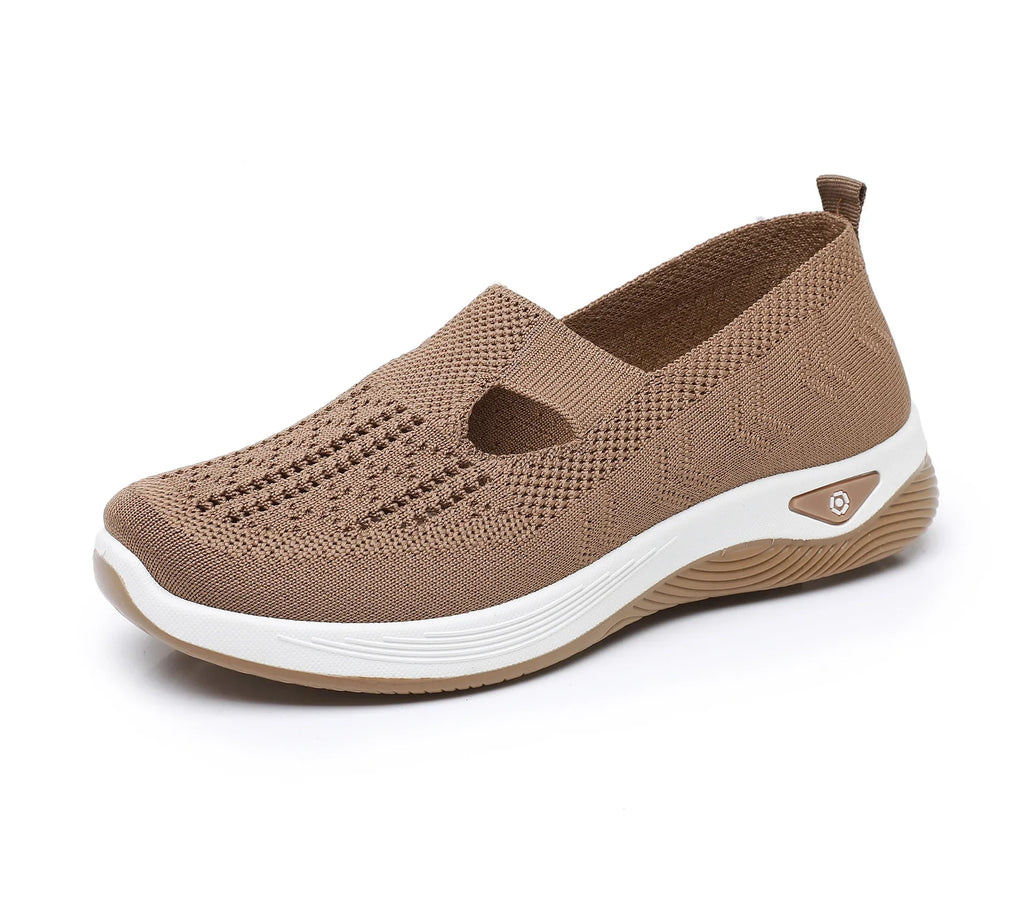 Comfortable Summer Shoes for Elderly Women Breathable Anti Slip Soft Sole Casual Walking Shoes Middle Aged Ladies Flat Sandals