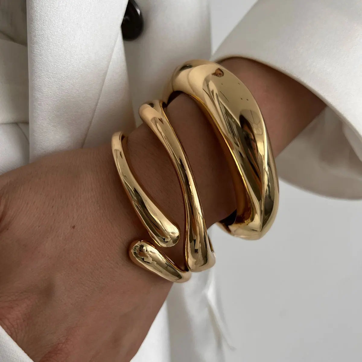 KMVEXO Hiphop Exaggerated Wide Cuff Bangle Manchette Vintage Punk Irregular Glossy Gold Color Bracelet Bangles Women Men Jewelry
