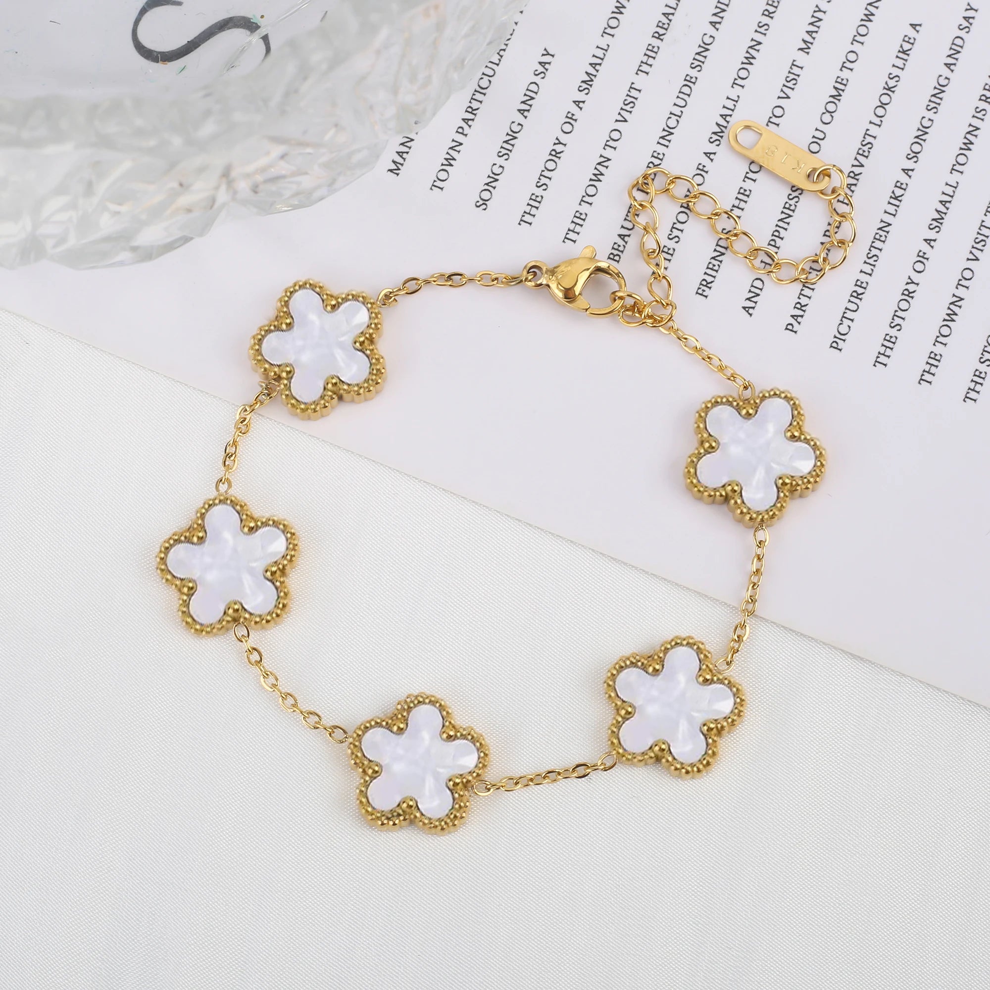 Hot Sale Stainless Steel Plum Blossom Gold Plated Bracelet High Quality Five Leaf Flower Jewelry Simple For Woman Gift Clover
