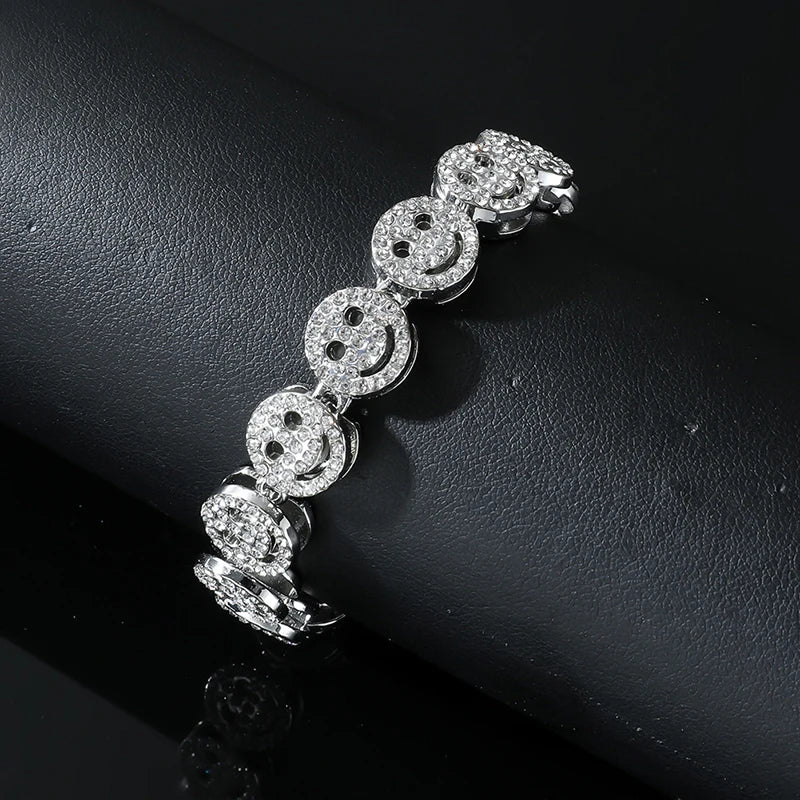 Fashionable Exquisite Smiling Face Decoration Necklace Bracelet Suit Suitable For Summer Travel And Fashionable Jewelry