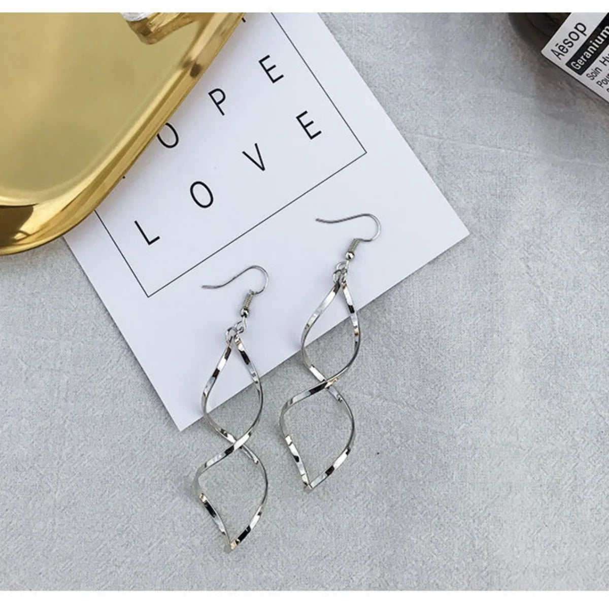 Fashion Simple Spiral Drop Earrings For Women Long Curved Wave Dangle Brincos Statement Wedding Party Jewelry