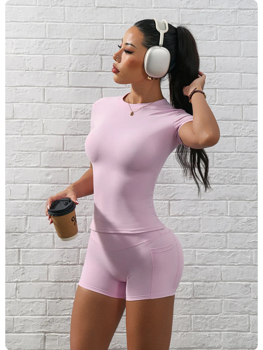 Seamless Yoga Set Women Workout Clothes Short Sleeve Crop Top Pocket Slim Gym Shorts 2 Piece Sports Suit Active Wear