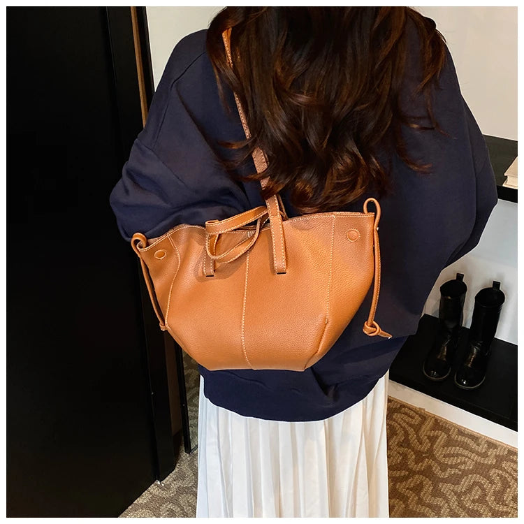 High Quality PU Tote Bags Fashion Solid Hasp Simple Versatile Sense of Luxury Shoulder and Handbags for Women 2024 New Style