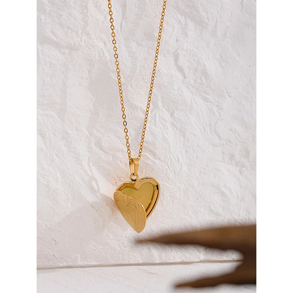 Yhpup Heart Stainless Steel Pendant Drop Necklace  Waterproof Friend Photo Picture Frame Locket Charm Necklace Jewelry Gift