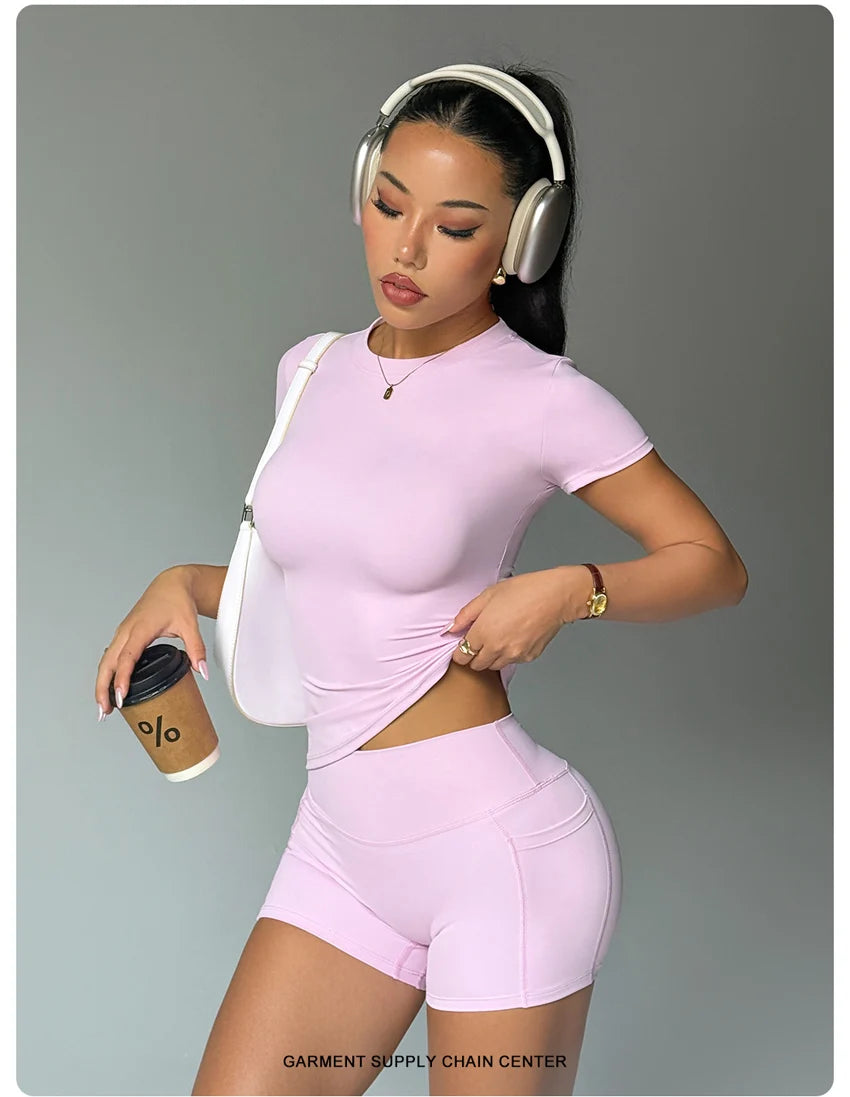 Seamless Yoga Set Women Workout Clothes Short Sleeve Crop Top Pocket Slim Gym Shorts 2 Piece Sports Suit Active Wear