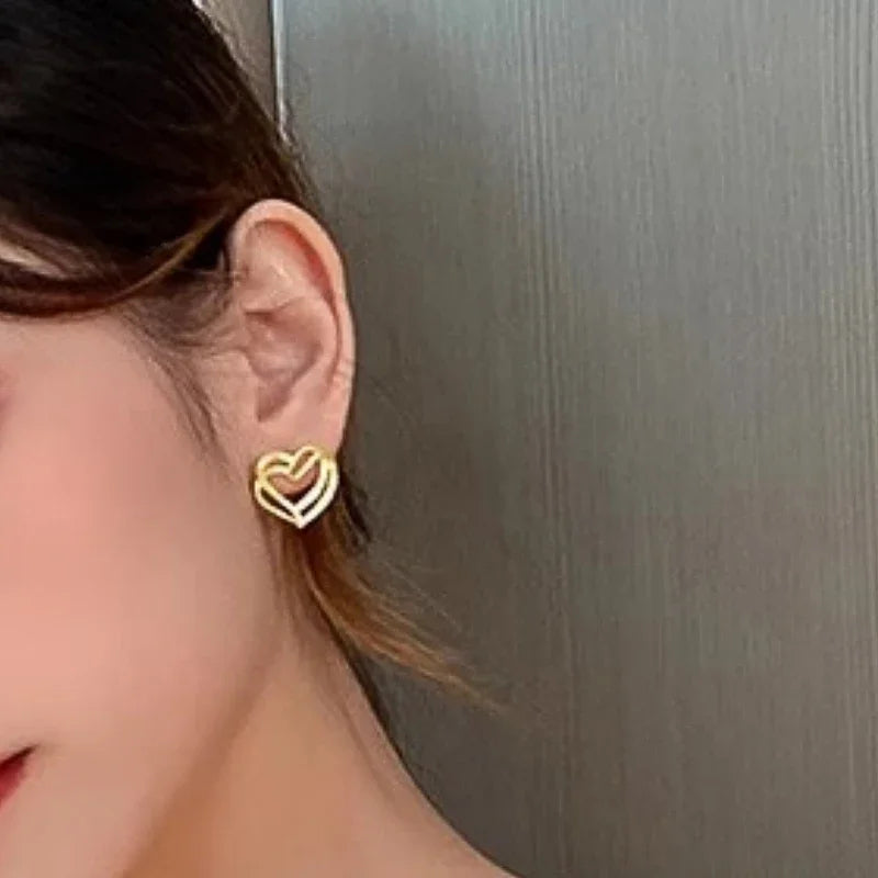Huitan Sweet Heart Hollow Design Stud Earrings Romantic Graceful Bridal Wedding Jewelry Women’s Luxury Gold Color Accessories