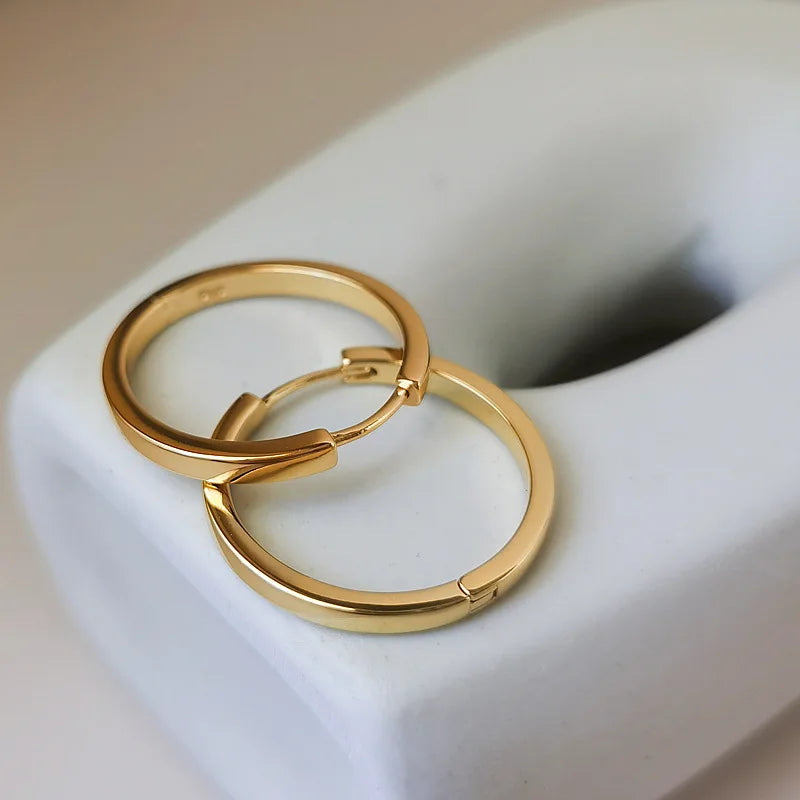 Dainty Tiny Layered Gold Plated Copper Metal Paved CZ Huggie Hoop Earrings for Women Girls Luxury Elegant Catilage Hoops Jewelry