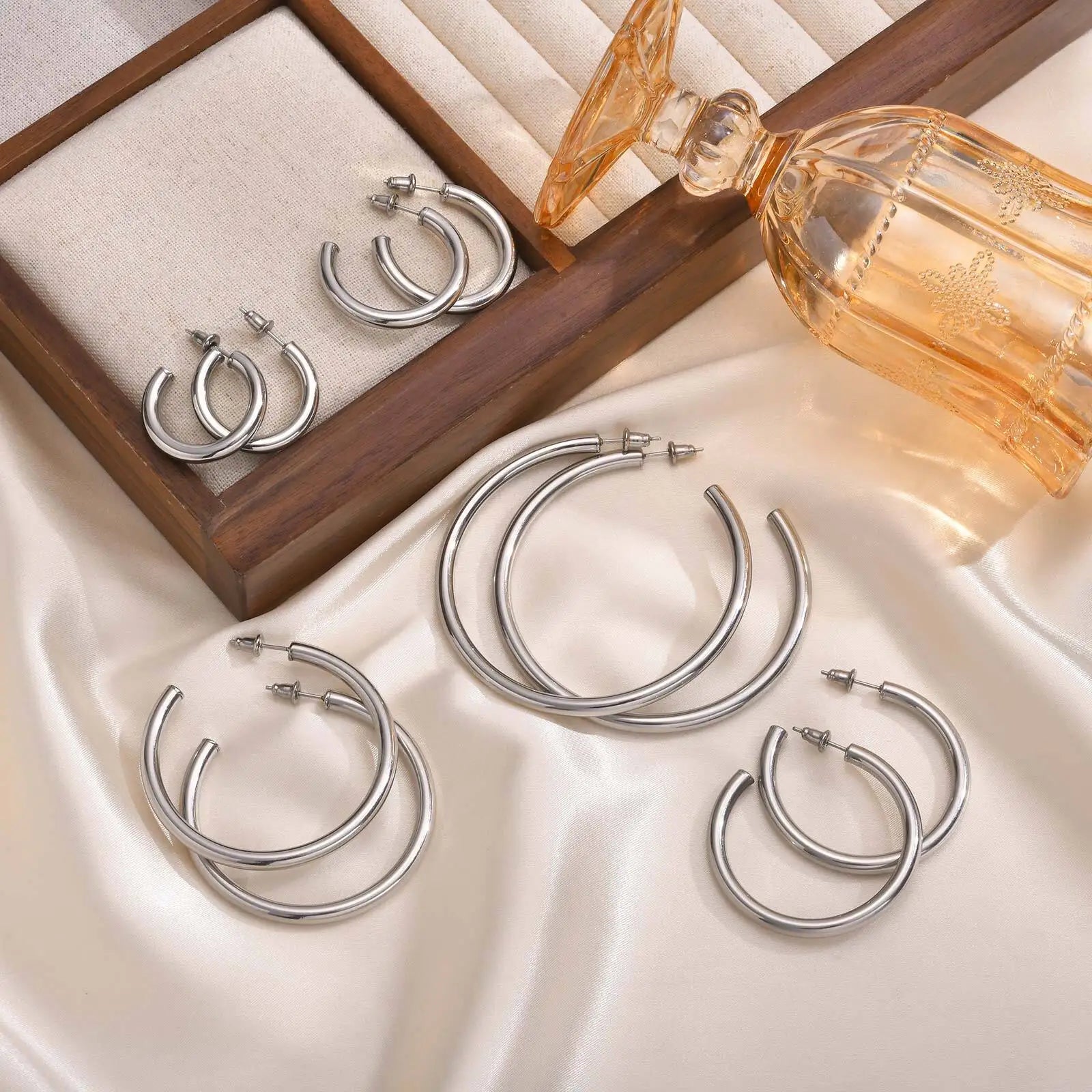 Waterproof Chunky Circle Hoop Earrings For Women, Gold Plated Stainless Steel Loop Earring 25/42/50/63mm