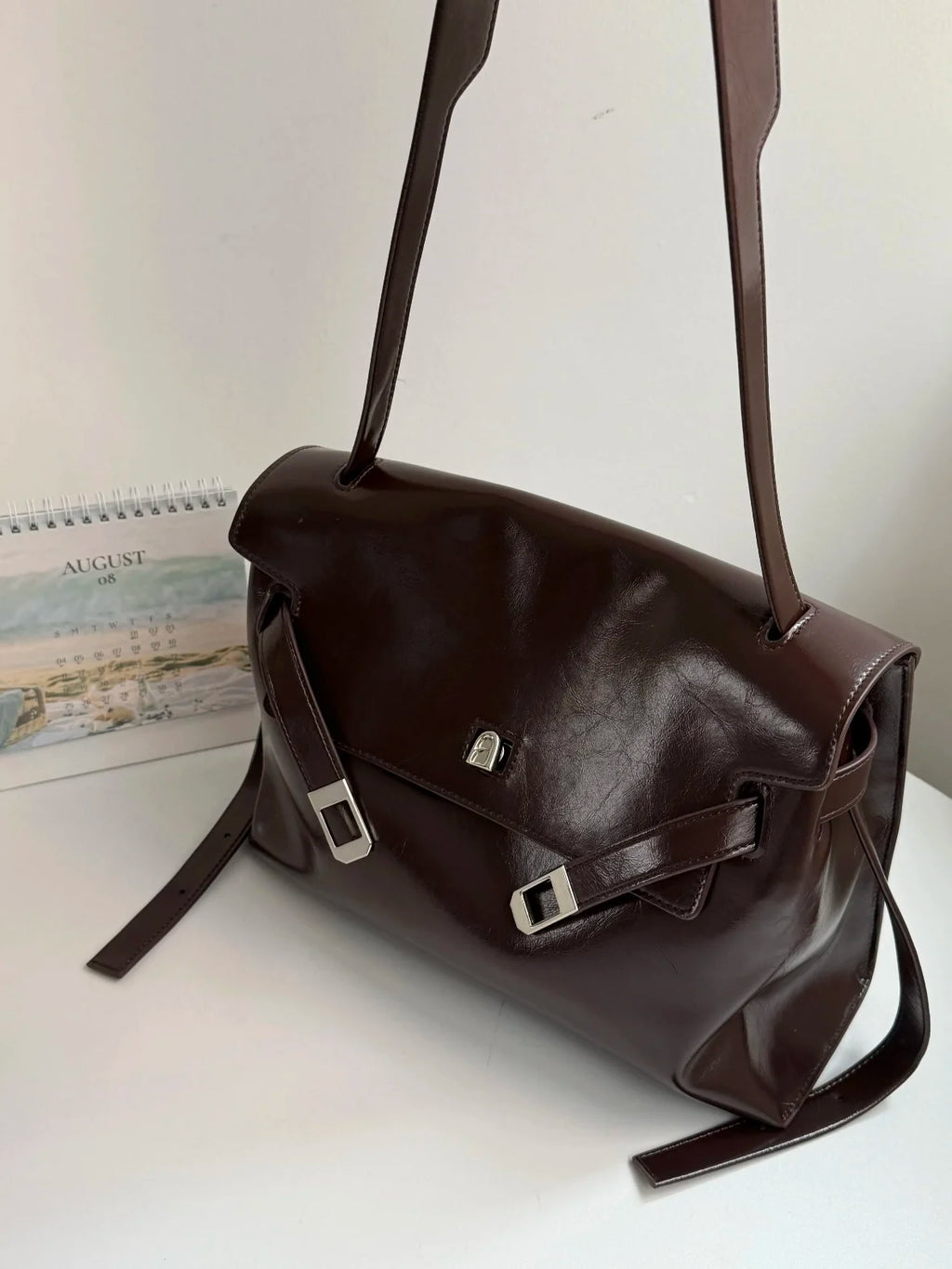 New Luxury Designer Shoulder Bags for Women Fashion Casual Large Capacity Handbag Armpit Bag Soft Pu Leather Tote Commute Bag